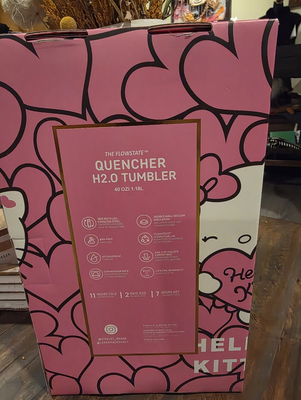 Stanley x Hello Kitty Pink Heart Traveler Tumbler In Box, NWT - Picture 4 of 4